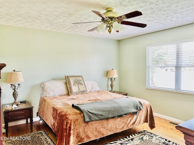 747 E Dumplin Valley Rd, Jefferson City, TN 37760