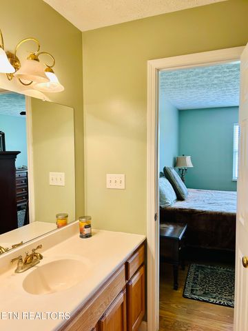 747 E Dumplin Valley Rd, Jefferson City, TN 37760