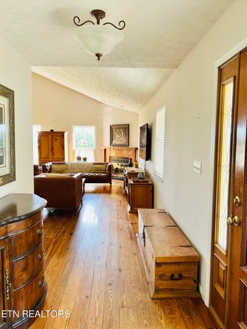747 E Dumplin Valley Rd, Jefferson City, TN 37760