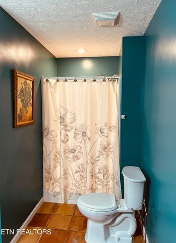 747 E Dumplin Valley Rd, Jefferson City, TN 37760