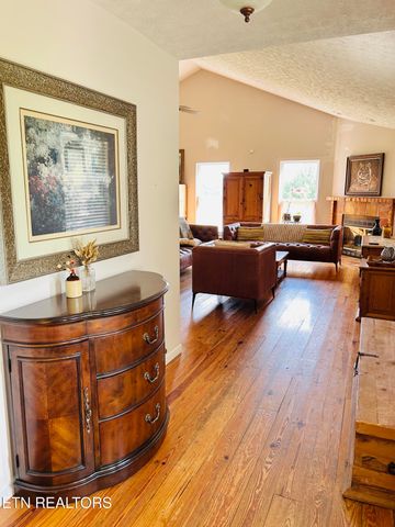 747 E Dumplin Valley Rd, Jefferson City, TN 37760
