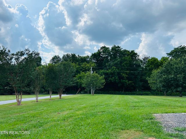 747 E Dumplin Valley Rd, Jefferson City, TN 37760