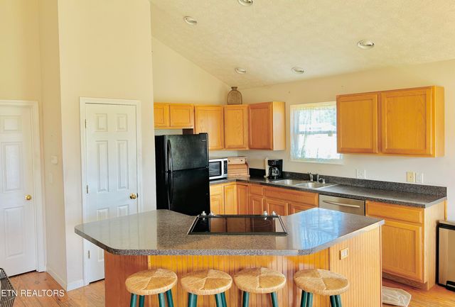747 E Dumplin Valley Rd, Jefferson City, TN 37760