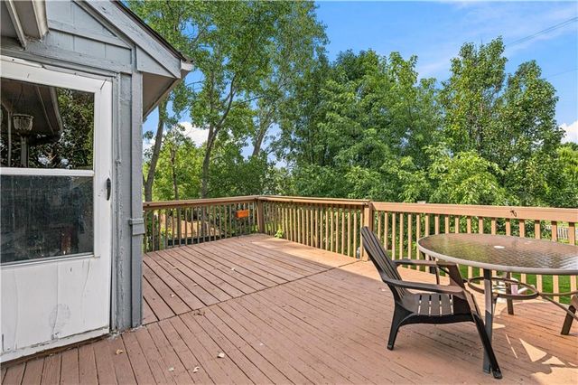 10126 N Highland Terrace, Kansas City, MO 64155