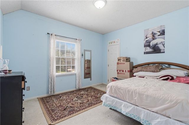 10126 N Highland Terrace, Kansas City, MO 64155