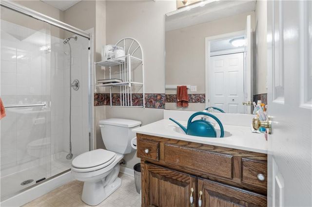10126 N Highland Terrace, Kansas City, MO 64155