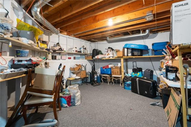 10126 N Highland Terrace, Kansas City, MO 64155