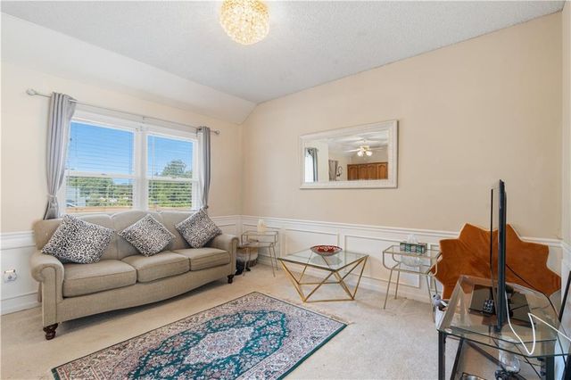 10126 N Highland Terrace, Kansas City, MO 64155