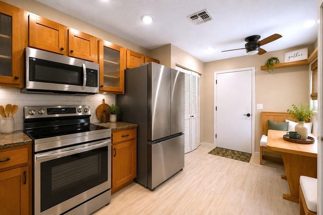 641 MAPLE OAK. CIRCLE 101, Altamonte Springs, FL 32701