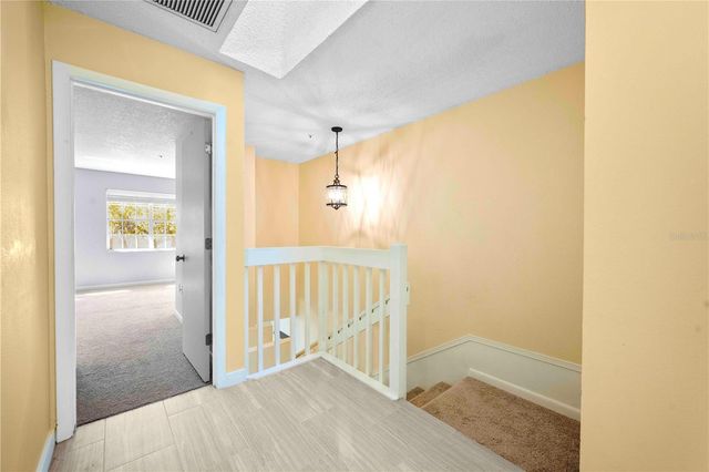641 MAPLE OAK. CIRCLE 101, Altamonte Springs, FL 32701