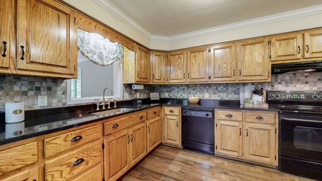 830 Motlow College Rd, Normandy, TN 37360