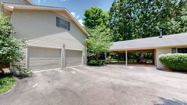 830 Motlow College Rd, Normandy, TN 37360
