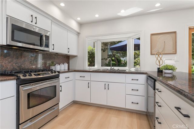 19 Whitewood, Irvine, CA 92612