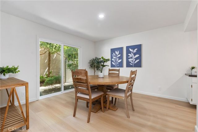 19 Whitewood, Irvine, CA 92612