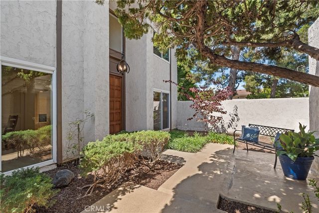 19 Whitewood, Irvine, CA 92612