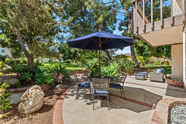 19 Whitewood, Irvine, CA 92612
