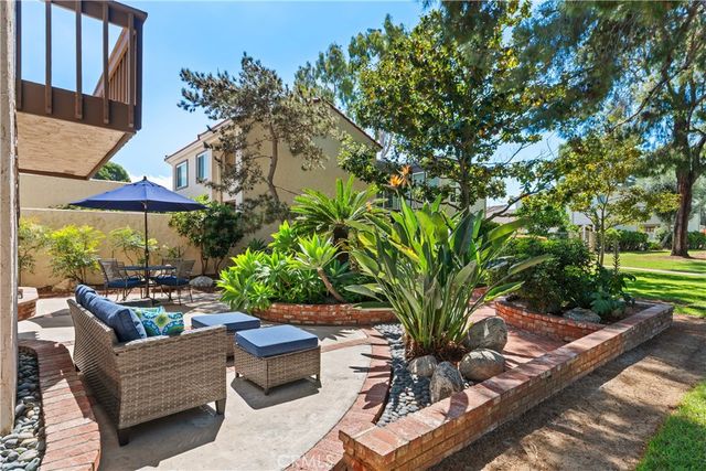 19 Whitewood, Irvine, CA 92612