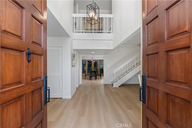 19 Whitewood, Irvine, CA 92612