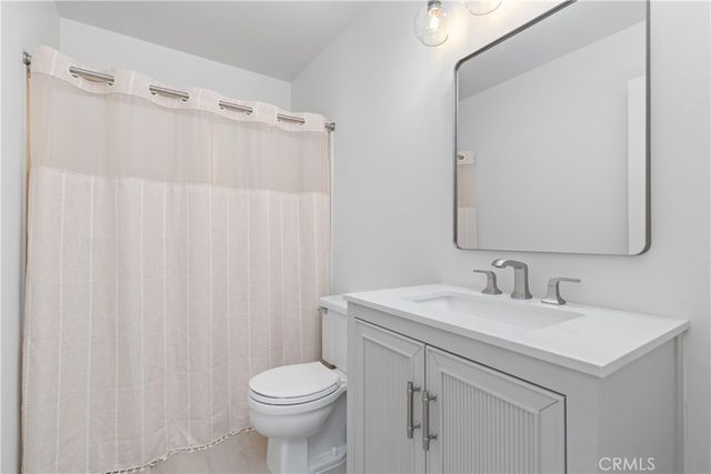 19 Whitewood, Irvine, CA 92612