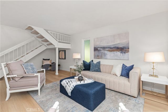 19 Whitewood, Irvine, CA 92612