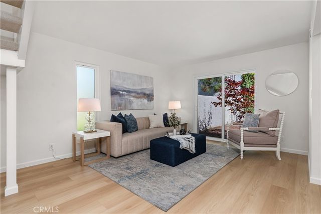 19 Whitewood, Irvine, CA 92612