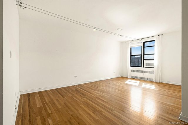 103-25 68th Avenue 7B, Forest Hills, NY 11375