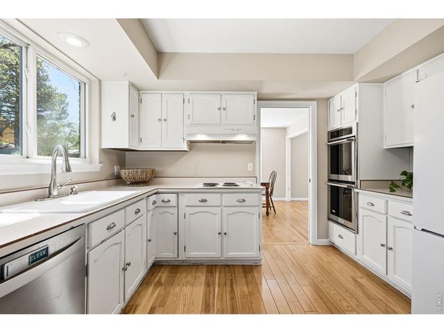 1271 Bellaire St, Broomfield, CO 80020