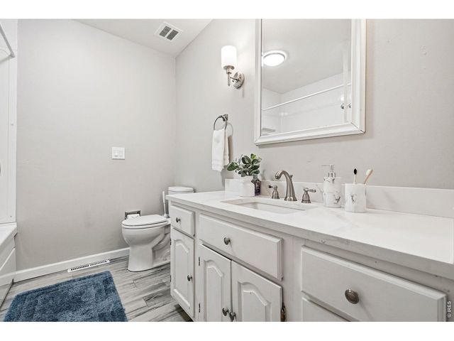 1271 Bellaire St, Broomfield, CO 80020