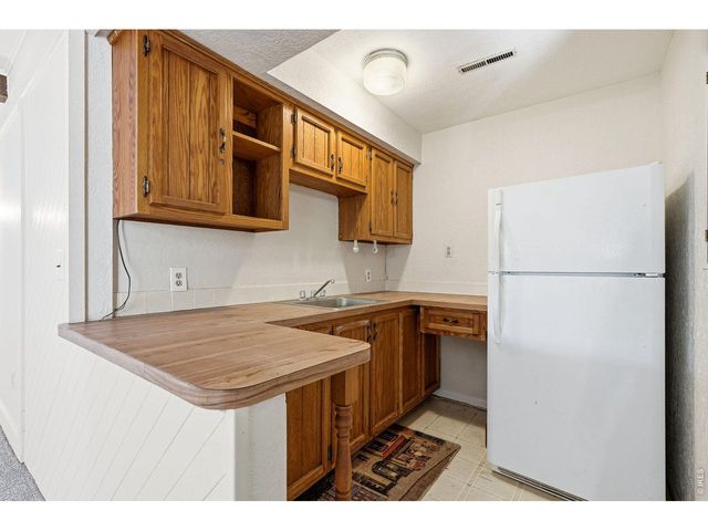 1271 Bellaire St, Broomfield, CO 80020