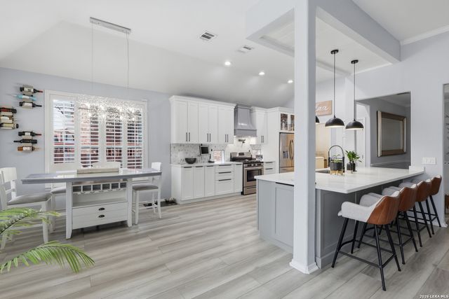 8306 Setting Moon, San Antonio, TX 78255