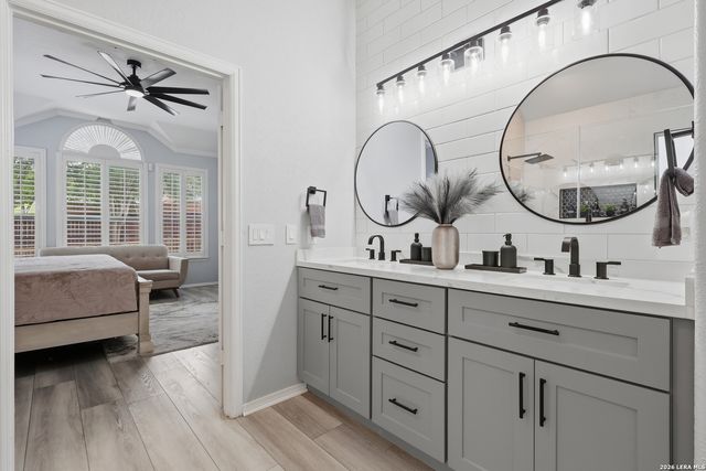 8306 Setting Moon, San Antonio, TX 78255