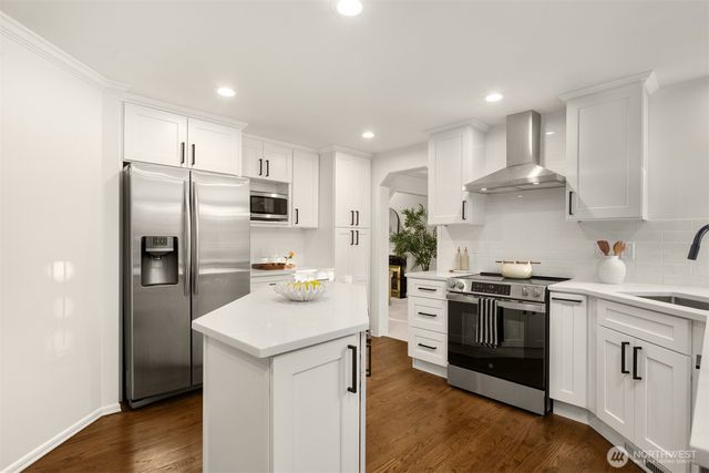 3435 214th Place SE, Sammamish, WA 98075