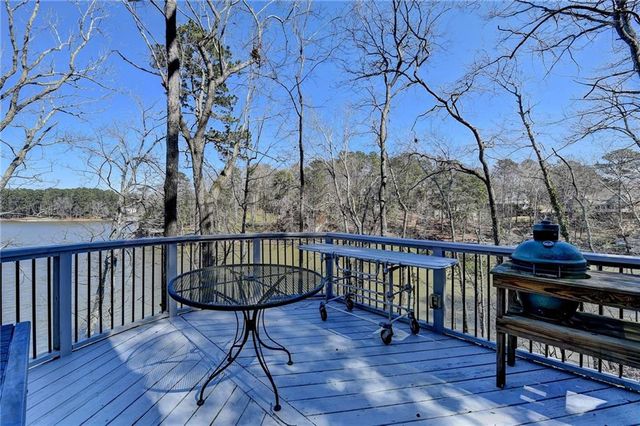 40 Lakeshore Drive, Berkeley Lake, GA 30096