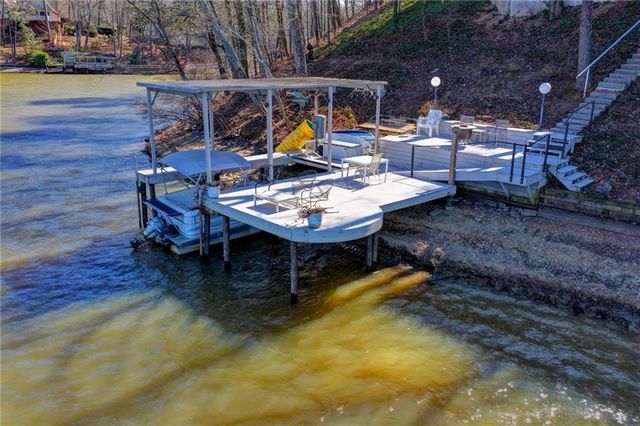 40 Lakeshore Drive, Berkeley Lake, GA 30096