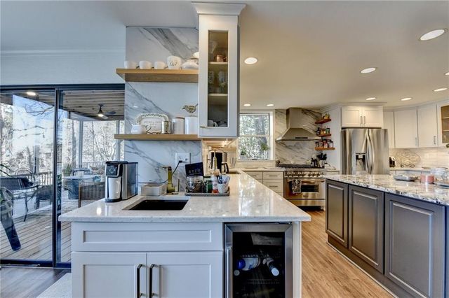 40 Lakeshore Drive, Berkeley Lake, GA 30096