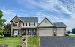 202 SUMMER BREEZE LANE, Chambersburg, PA 17202