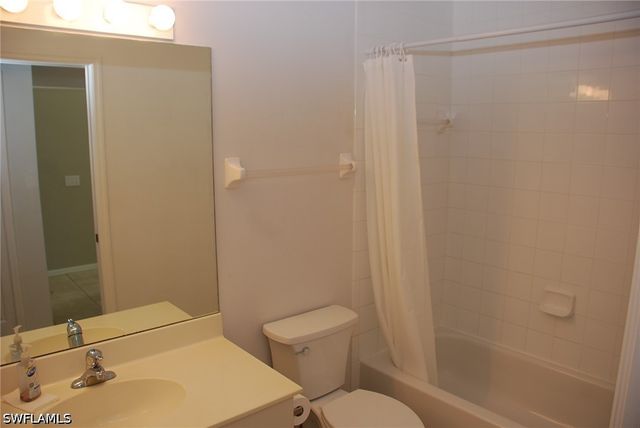 416 Valerie WAY 203, Naples, FL 34104