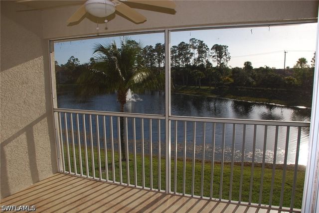 416 Valerie WAY 203, Naples, FL 34104