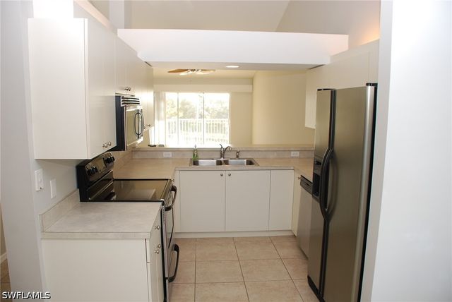 416 Valerie WAY 203, Naples, FL 34104