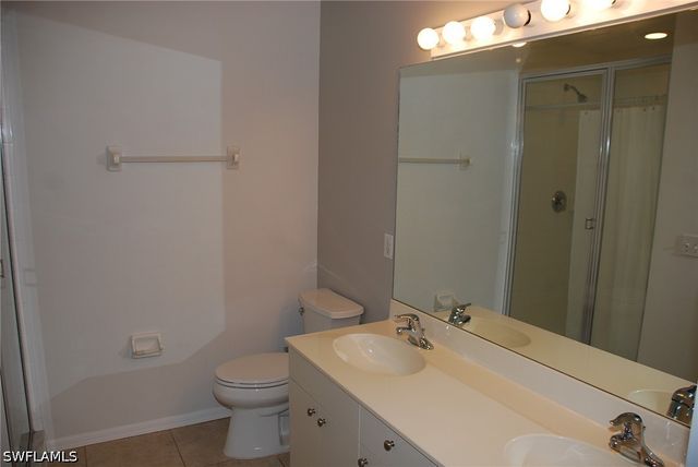 416 Valerie WAY 203, Naples, FL 34104
