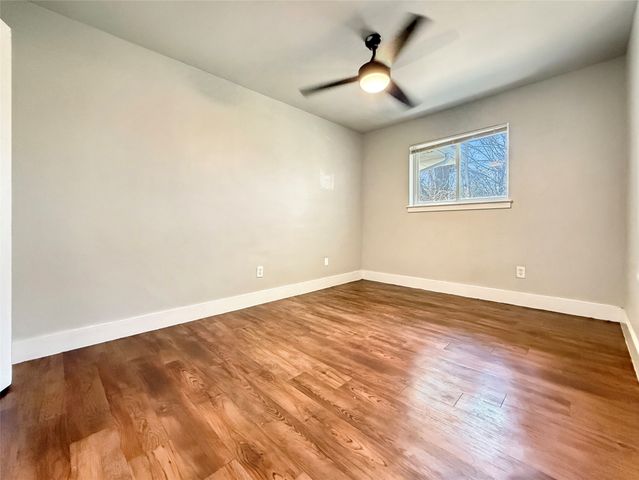 740 Edgemont Avenue 204, Dallas, TX 75216