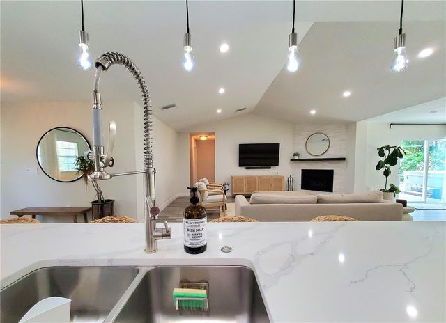 6522 HIDDEN BEACH CIRCLE, Orlando, FL 32819