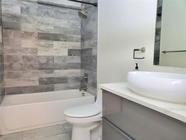 6522 HIDDEN BEACH CIRCLE, Orlando, FL 32819