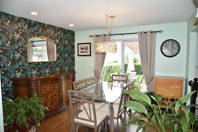 10501 S 81st Avenue, Palos Hills, IL 60465
