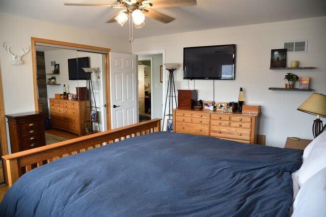 10501 S 81st Avenue, Palos Hills, IL 60465