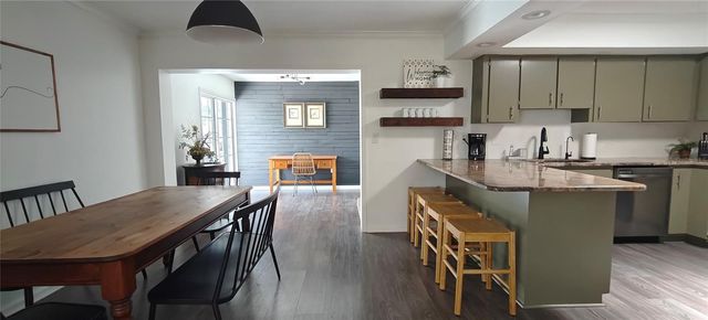 1016 RHODES AVENUE, Sarasota, FL 34237