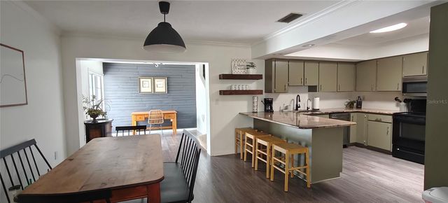 1016 RHODES AVENUE, Sarasota, FL 34237