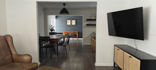 1016 RHODES AVENUE, Sarasota, FL 34237