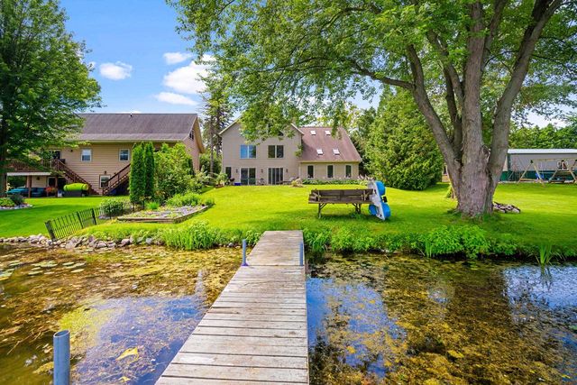 2530 Wallace Lake ROAD, West Bend, WI 53090