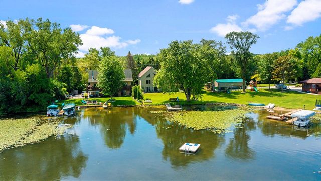 2530 Wallace Lake ROAD, West Bend, WI 53090